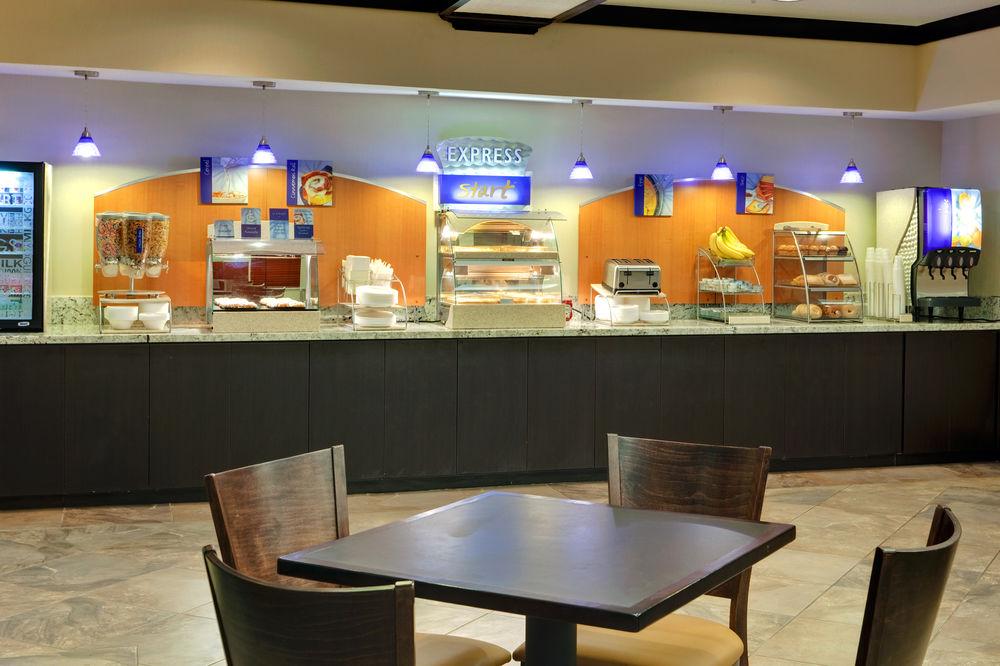 Holiday Inn Express Hotel & Suites Albuquerque Airport By Ihg Bagian luar foto