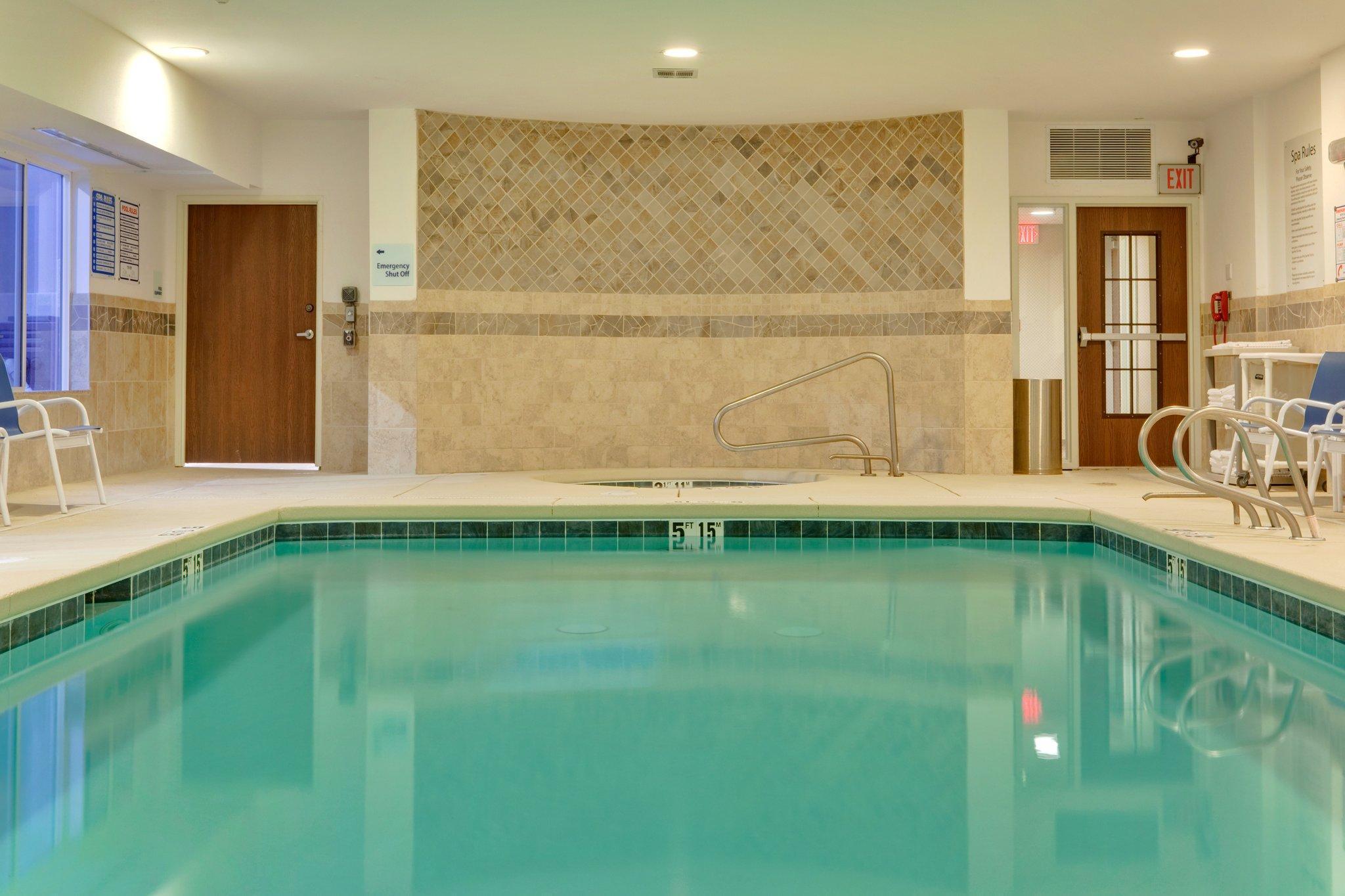 Holiday Inn Express Hotel & Suites Albuquerque Airport By Ihg Bagian luar foto