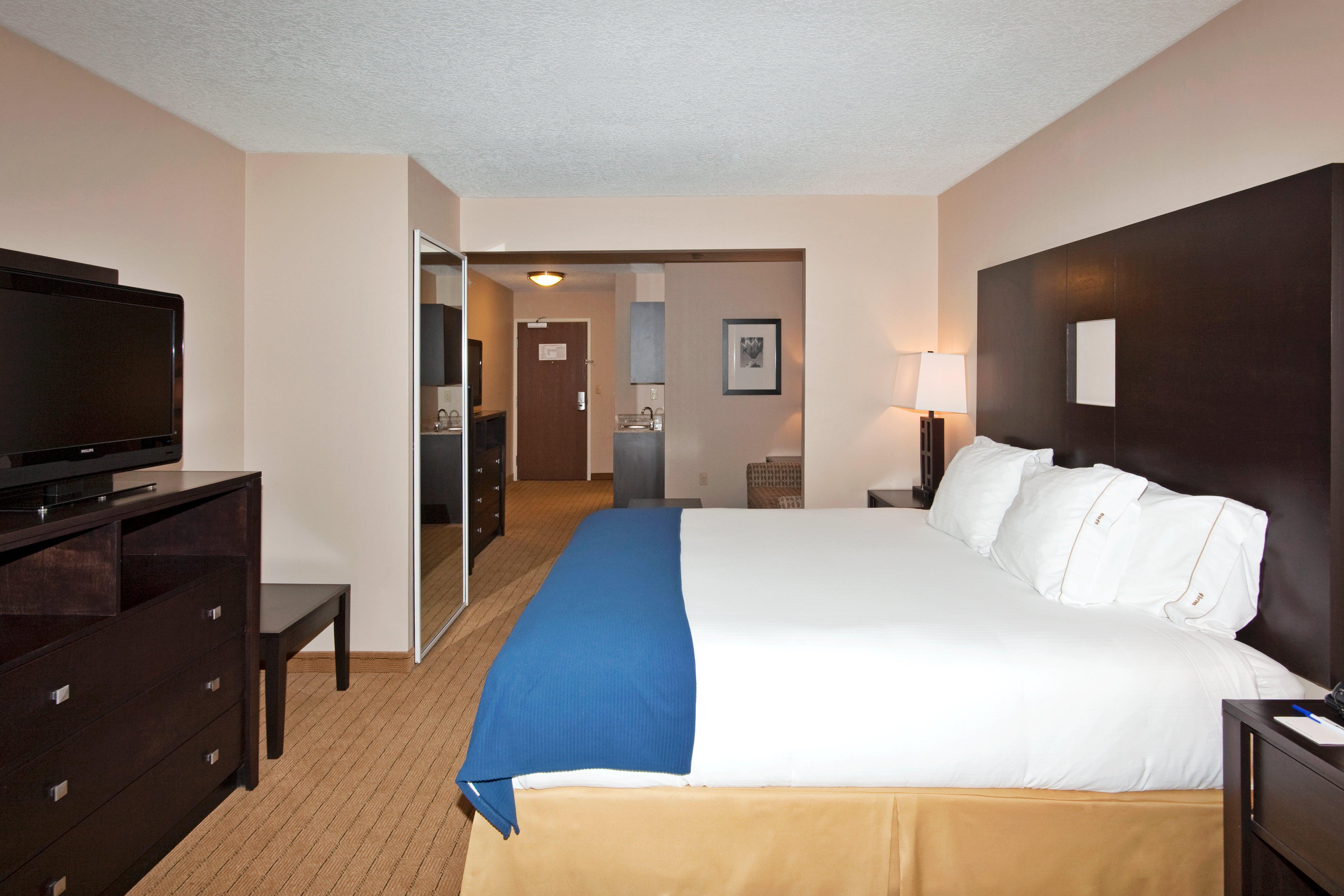 Holiday Inn Express Hotel & Suites Albuquerque Airport By Ihg Bagian luar foto